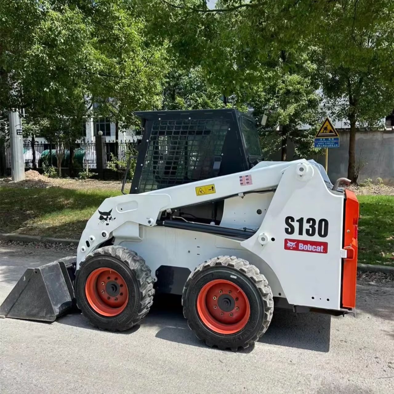 Bobcat S130 Used Loaders 1 ton 2ton Cheap and practical Diesel engine used Bobcat S130 Slide loader hot sale S18/S70/S160/S185