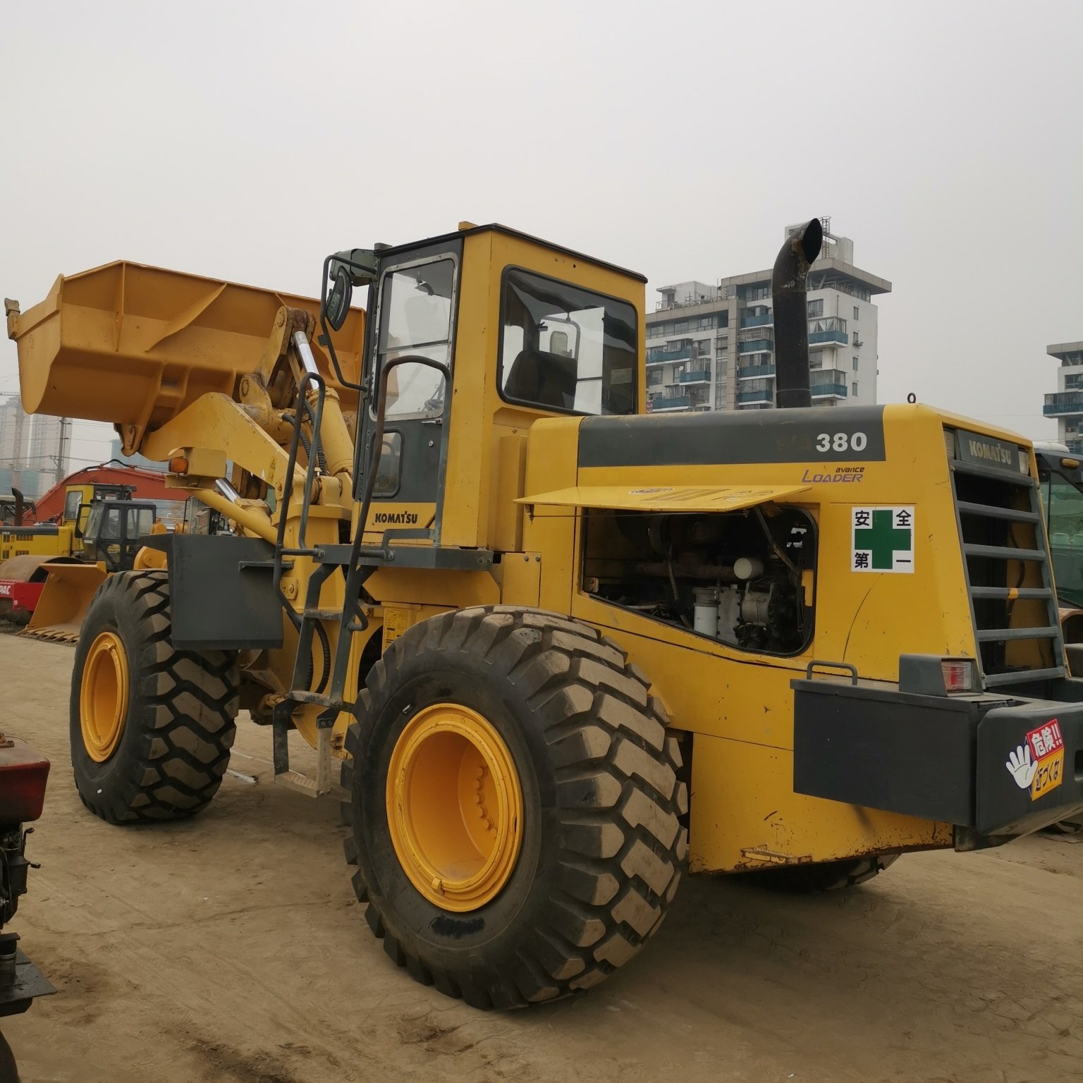 Original Komatsu wheel loader Used Komatsu Wa380-6 loader are sold at low price