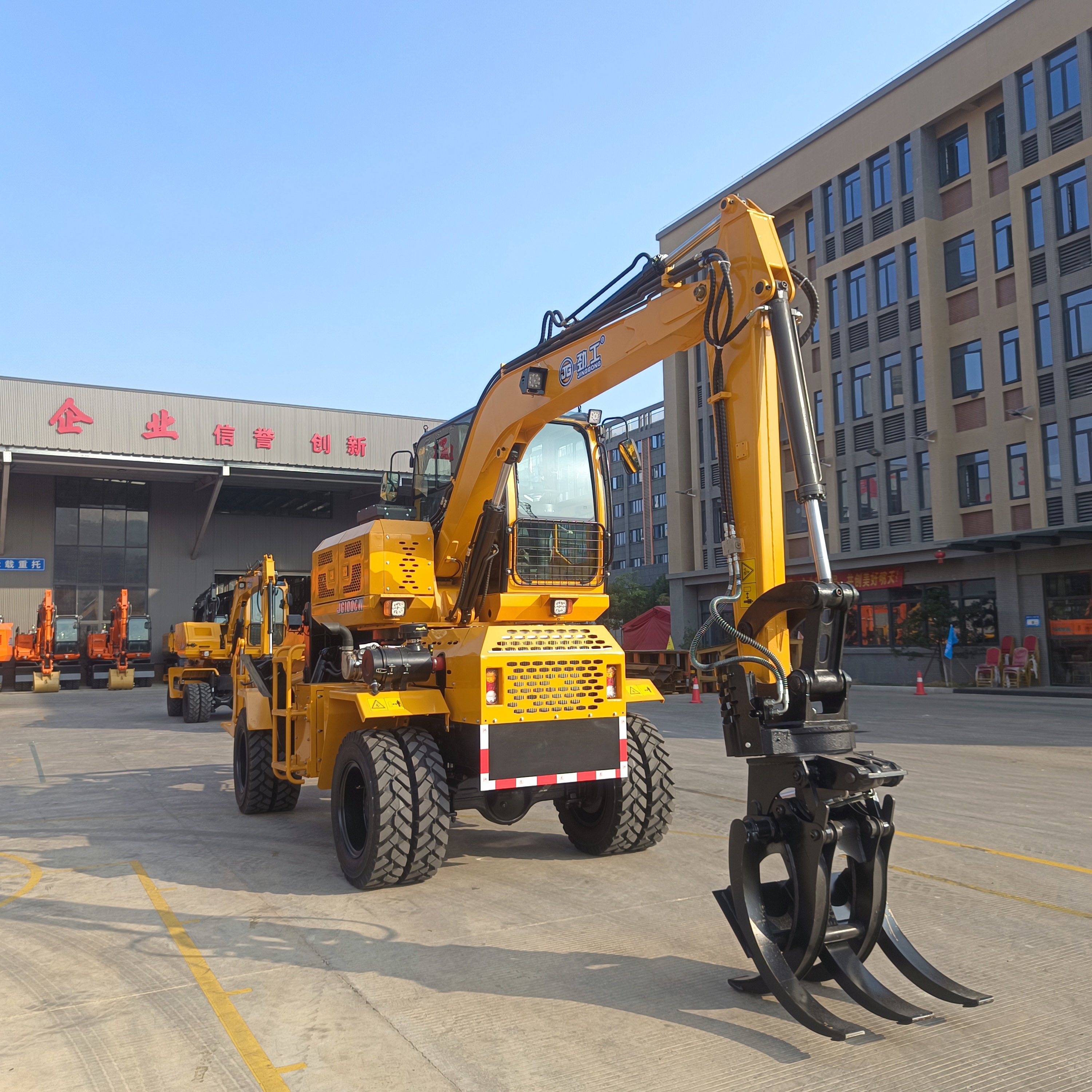 Professional Sugarcane Harvester Wheel Sugar Cane Loader Cane Lifter from JG Manufacturer
