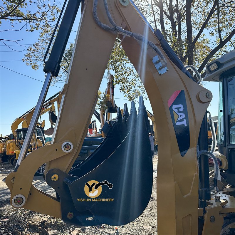 Yishun Stable Condition CAT420 Used Backhoe Caterpillar Loader Excavator for Construction