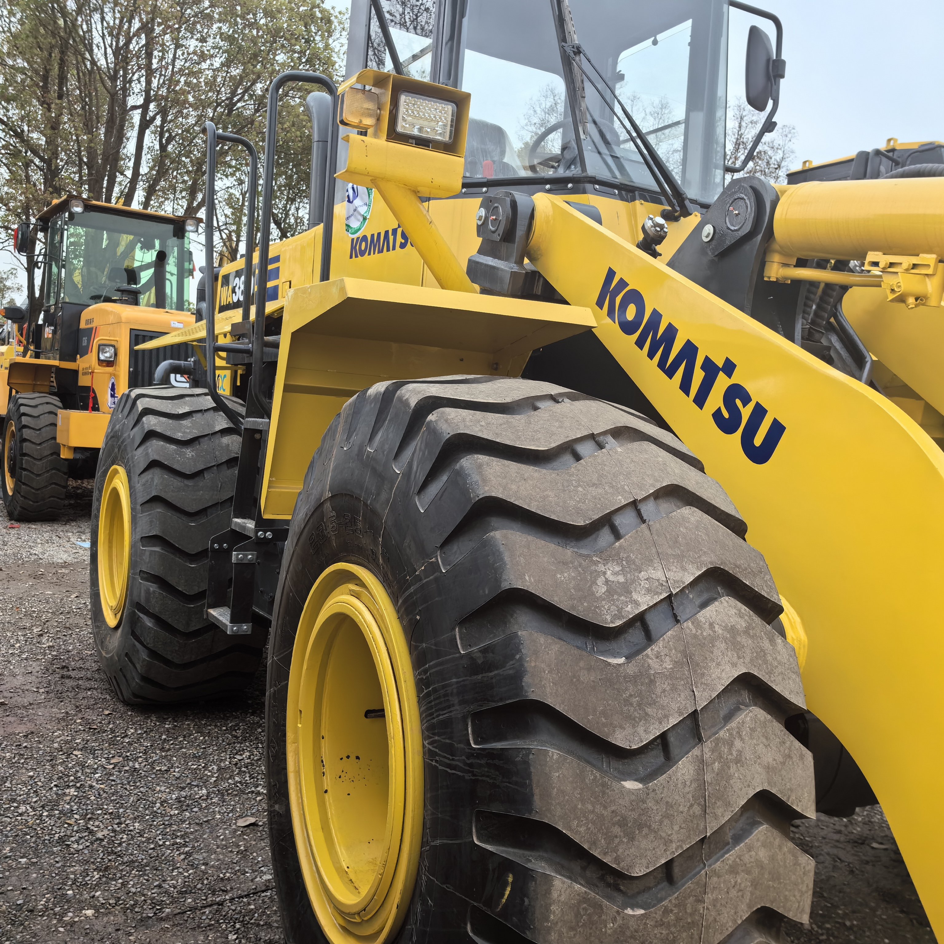 used komatsu loader, The original Komatsu Wa380 front-end loader is selling well