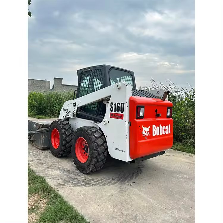 Used wheel skid steer loader with Kubota engine Crawler Loaders compact track loaders Bobcat S160 2.7 ton