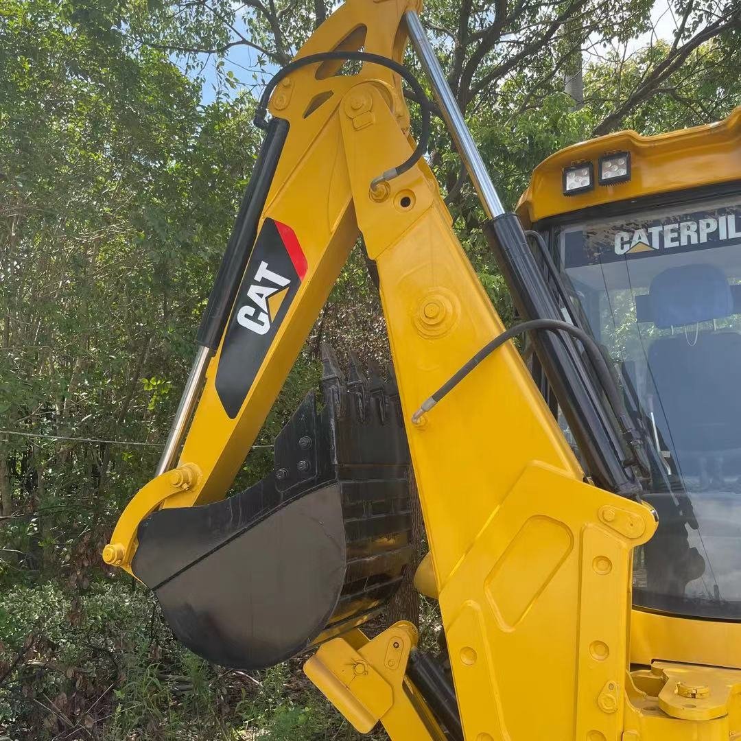 Used Backhoe loader Caterpillar CAT420F Backhoe loader CAT420F machine