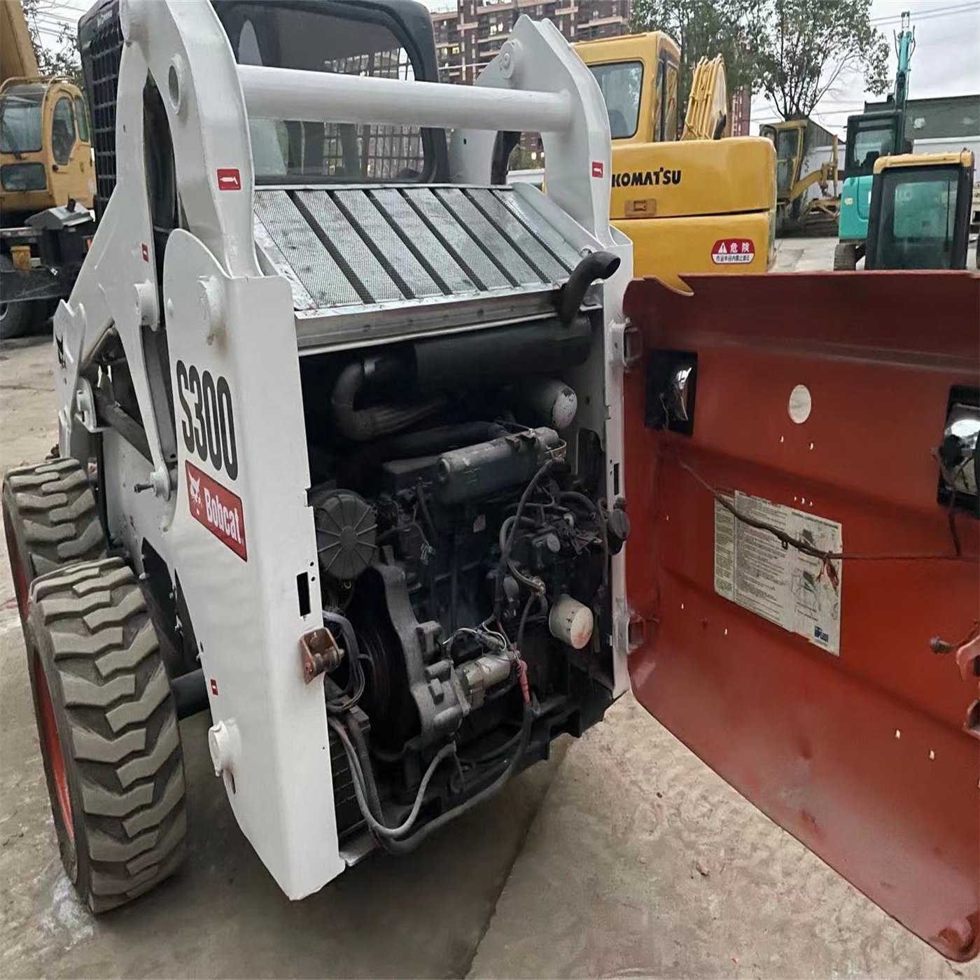 PROMOTIONAL USED HIGH QUALITY BOBCAT S300 mini SKID STEEL LOADER WHEEL LOADER