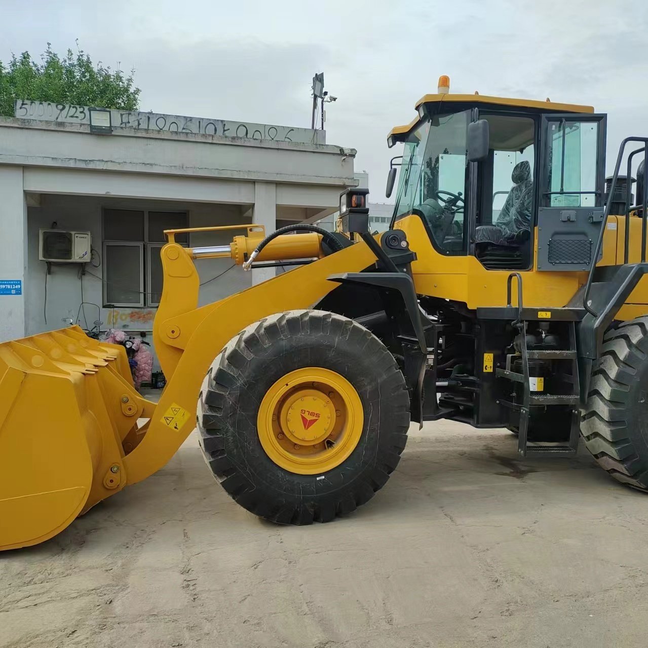 China Yiwu Used Machinery Market Lingong Loader LG956L LG936L LG955F Lingong 5 ton loader cheap sale