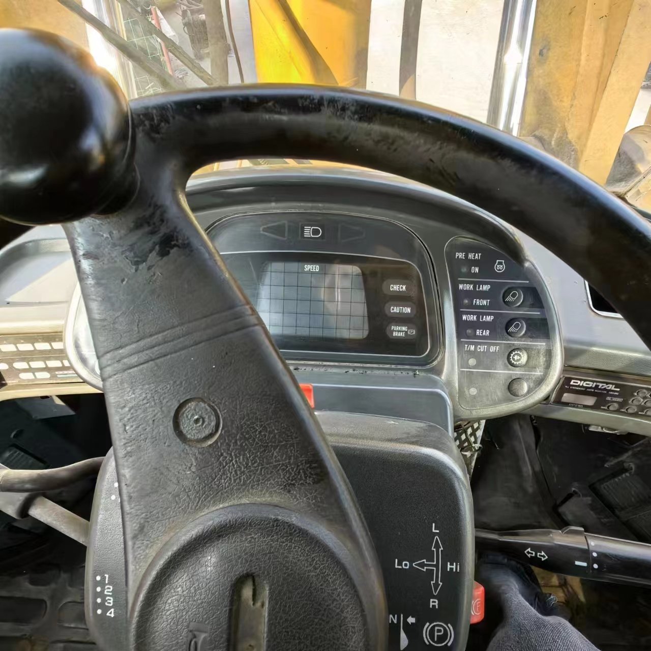 Komatsu WA600-3 WA600 600 3 used loader Original color Japan 2010 Model Year large construction machinery high lifting power