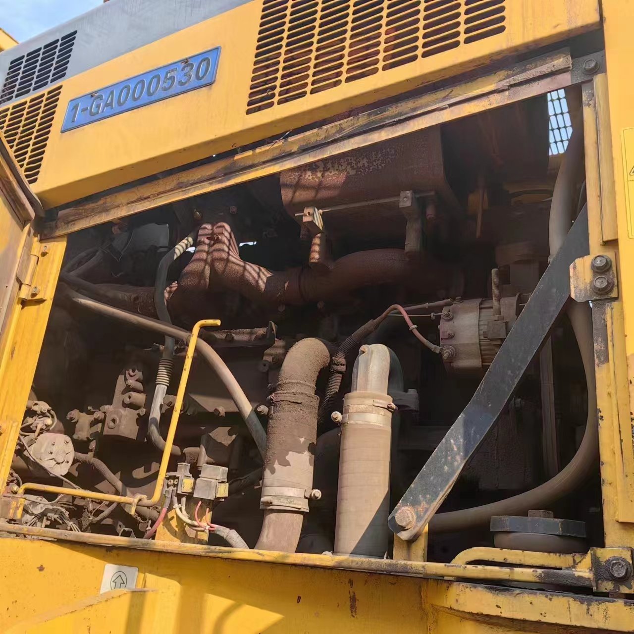 Komatsu WA600-3 WA600 600 3 used loader Original color Japan 2010 Model Year large construction machinery high lifting power