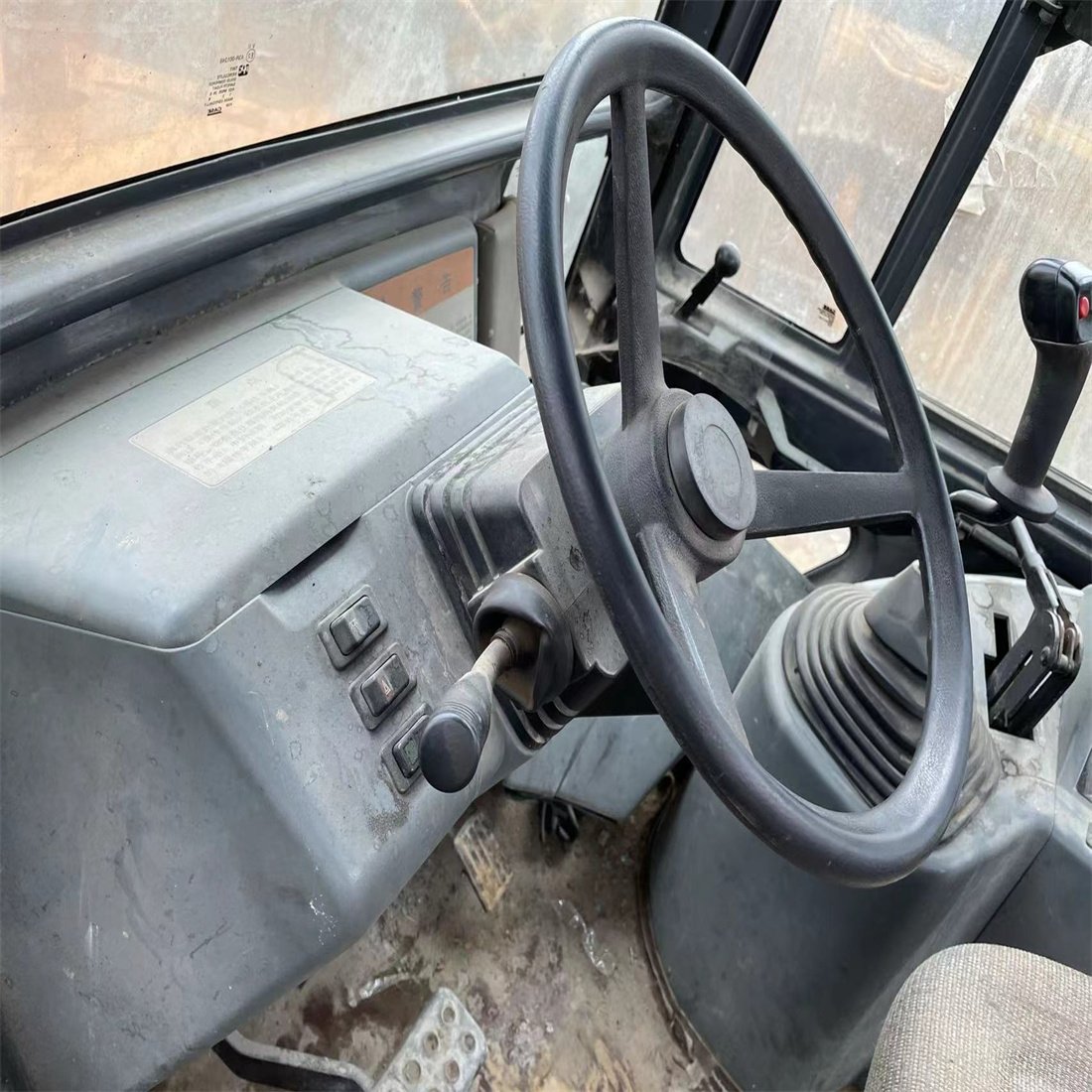 USED HIGH QUALITY CASE 580 BACKHOE LOADER in good condition