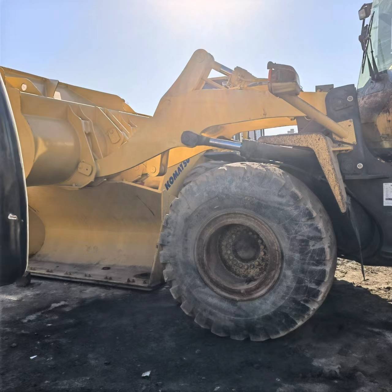 Mining loading 3.3 cbm used komatsu wa380-6 wheel loaders japan made 380 loader wa380