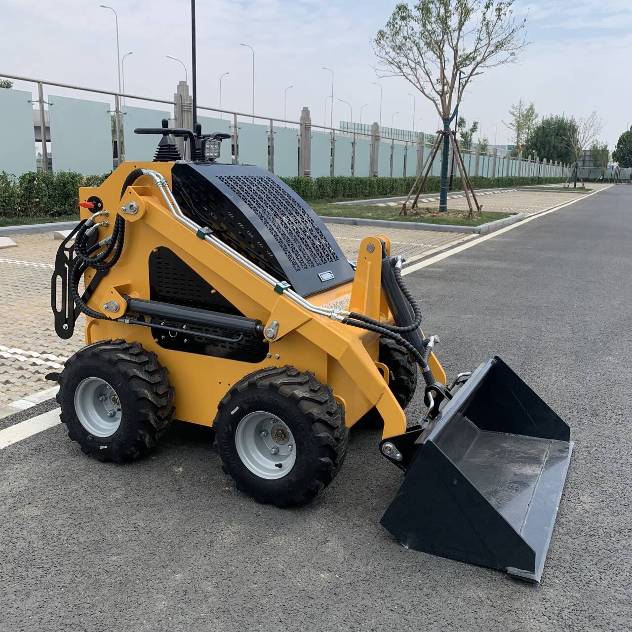 Hot selling Skid Steer Used Cheap Prices Mini Skid Loaders for Sale Pump Provided Used Cane Loader Engine FPT
