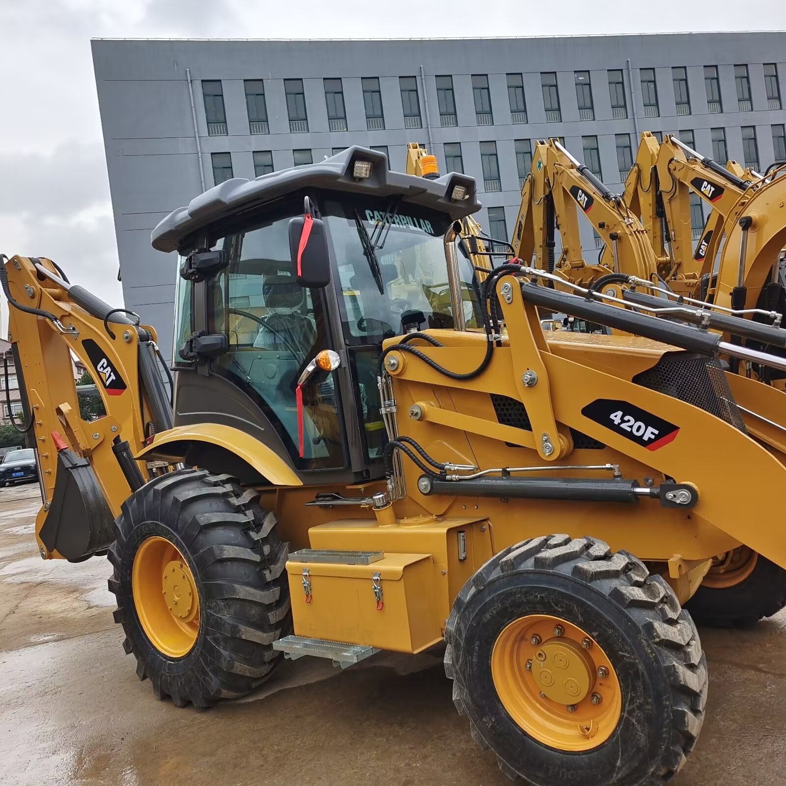 Used CAT 420F Backhoe Loader construction machinery Caterpillar machinery