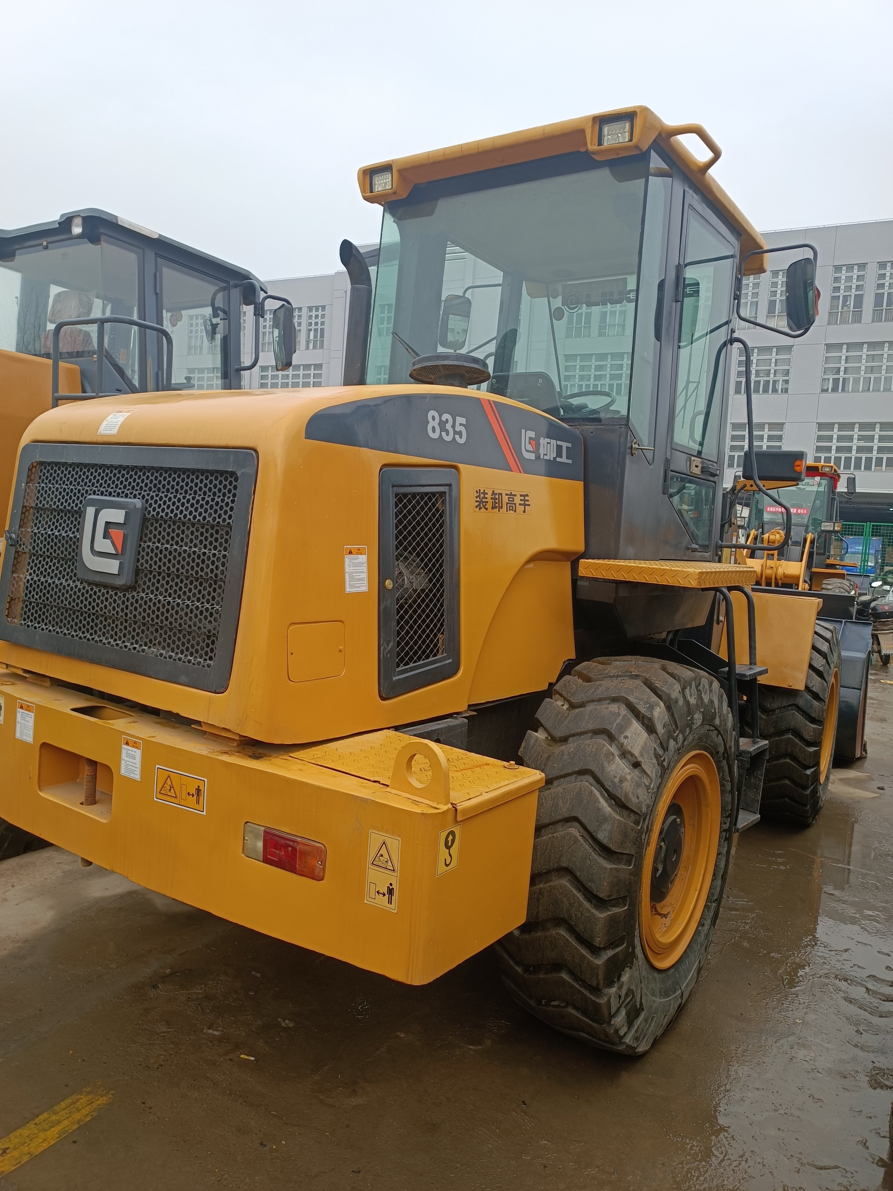 Fuel saving and low noise second-hand original LiuGong 835 front-end loader is on sale,used loader liugong 835