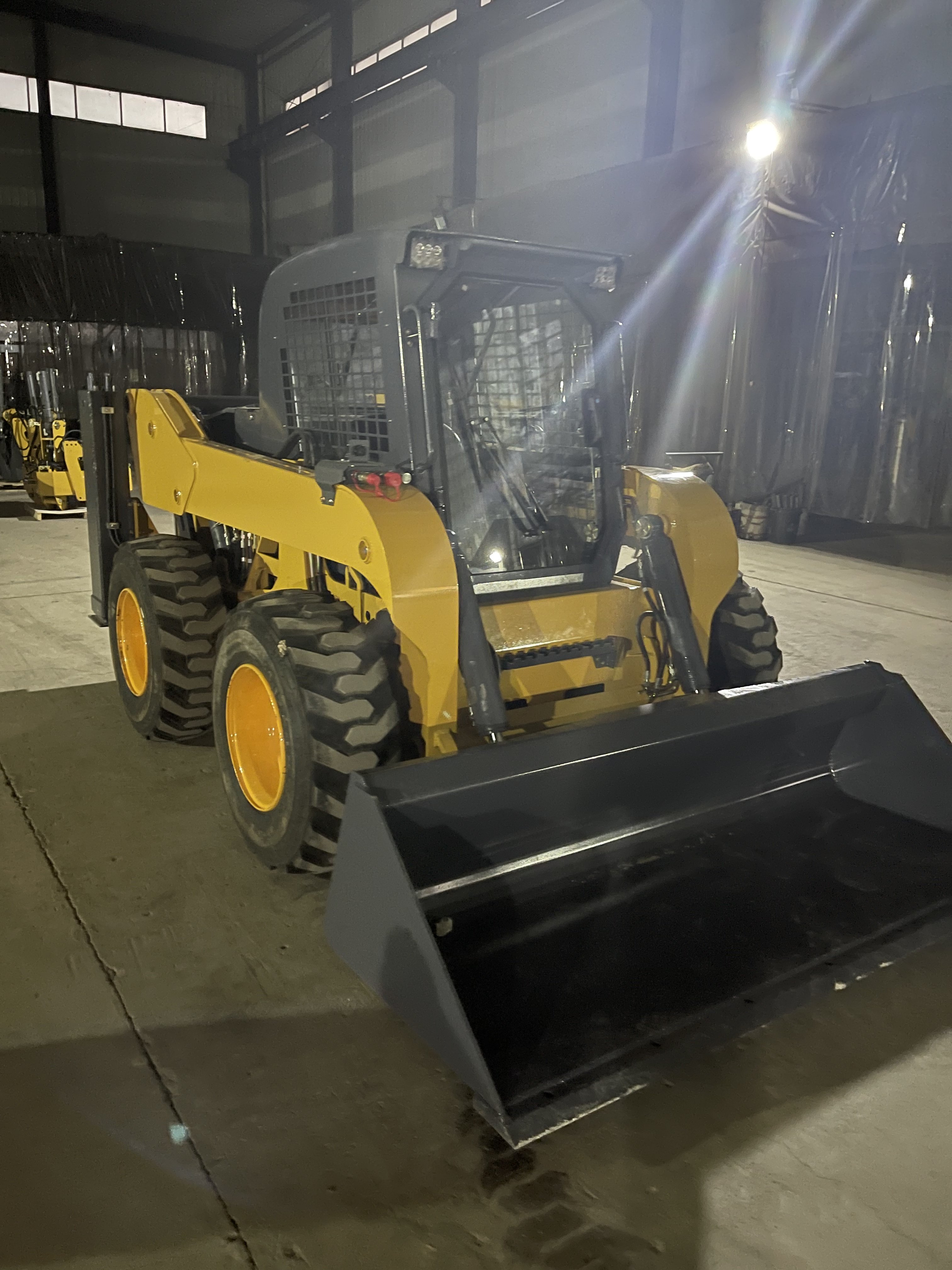 China's New Arrival Popular Brand Mini Skid Steer Loader 5 Ton Rated Load Used Earthmoving Machinery EPA Certified Engine