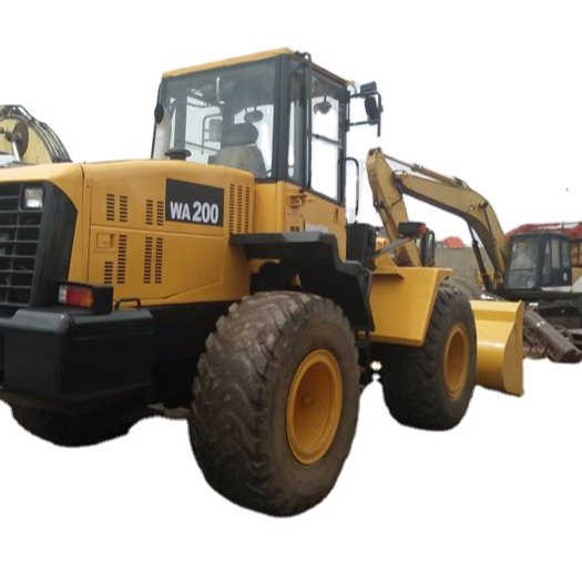 Komatsu WA200 used wheel loader in good condition for sale made in japan low working hour