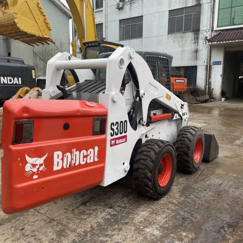 Good Condition Used Bobcat S300 Used Mini Skid Steer Loader Bobcat S300 Mini Used Skid Steer Loaders For Sale
