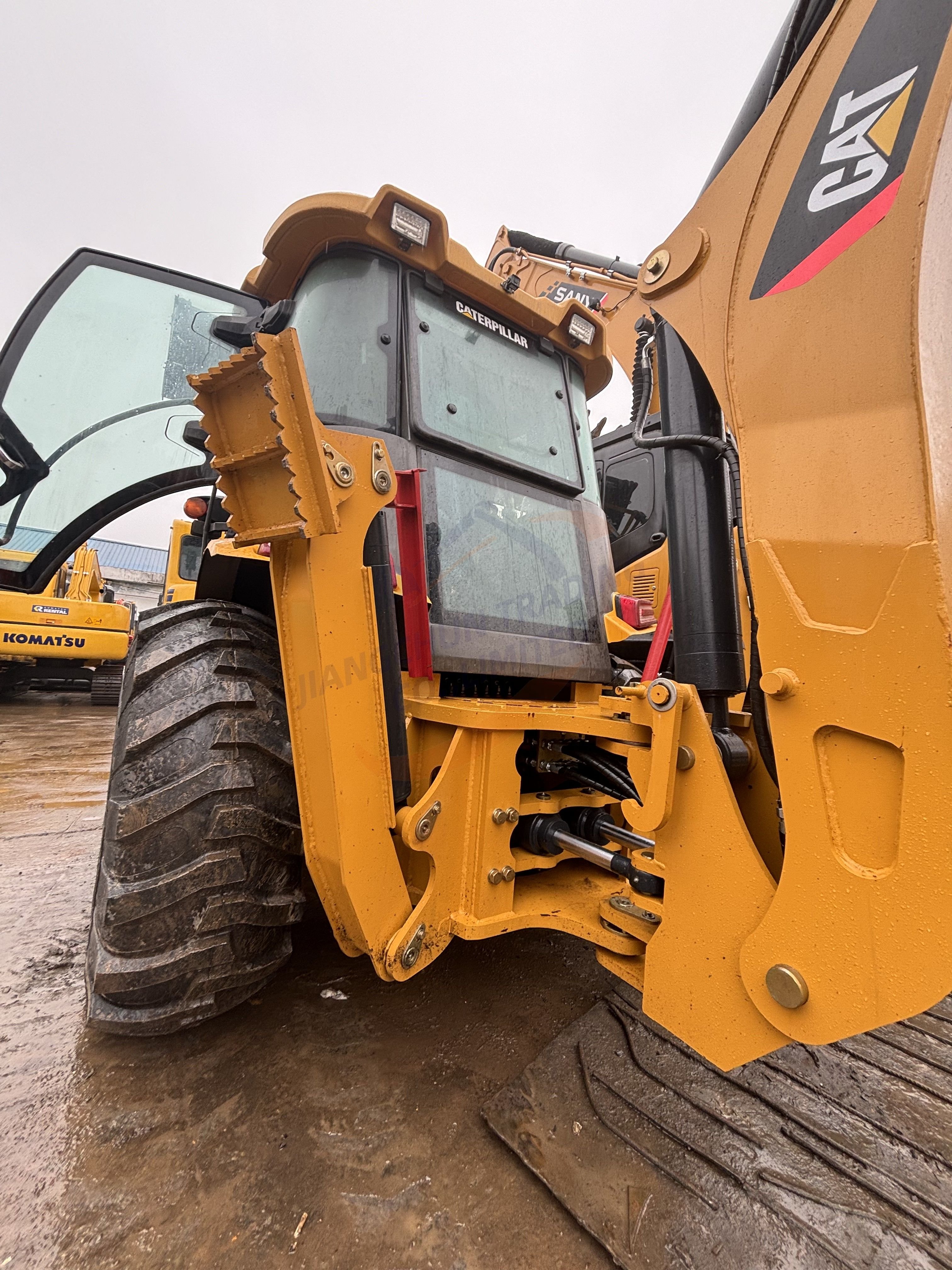 Used caterpillar backhoe loader CAT 420F2 in good condition for sale
