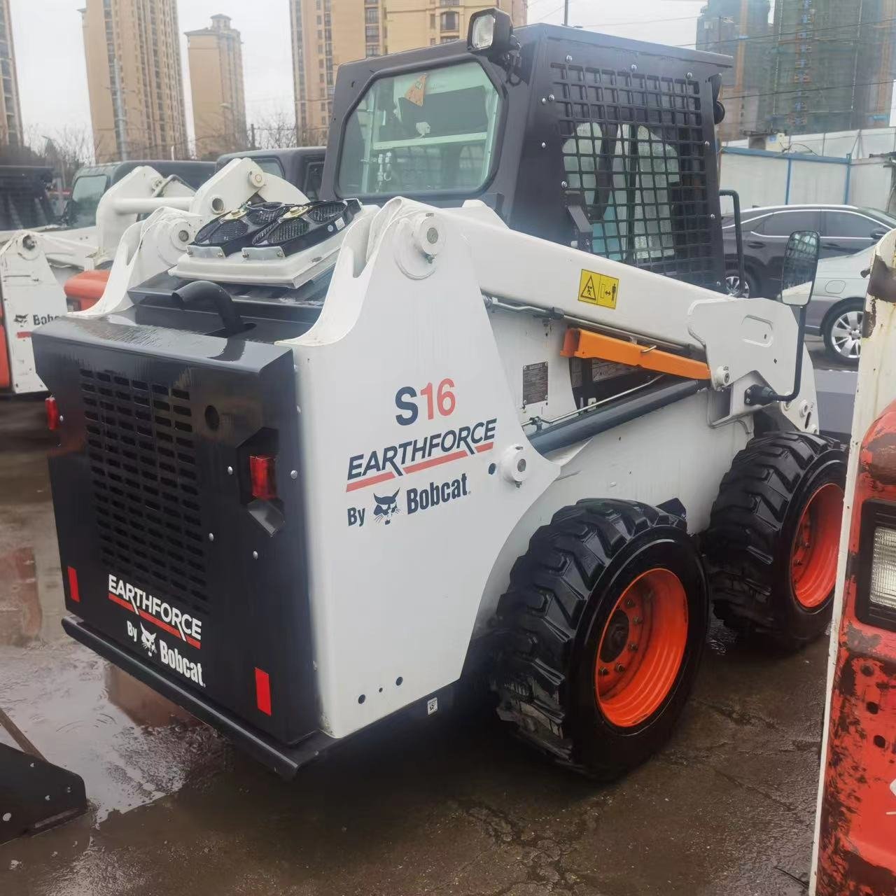 Hot Sale Original Quality Machinery Bobcat Skid Steer Loader Second Hand Kubota Engine Used Bobcat S16 Mini Loader For Sale