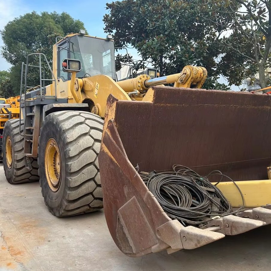Cheap Komatsu used original WA600-3 front end loader WA600 large scale wheel loader on sale