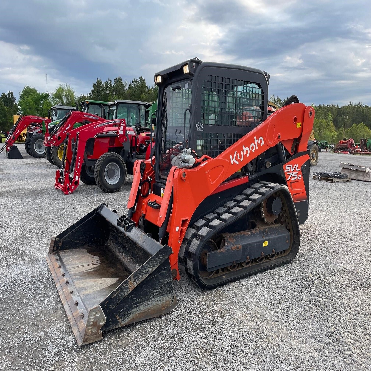 High Quality Kubota SVL 75-2 Tracked Skid Steer used Mini Bob -Cat Skid Steer Loader 4WD Tractor With Front End Loader
