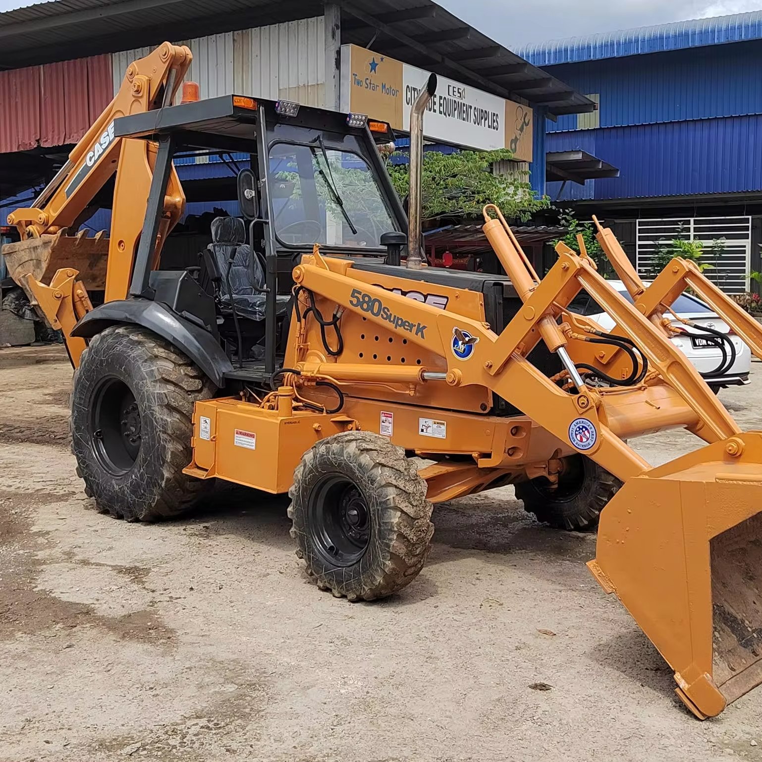 96HP 72KW CASE Backhoe Loader With Front Loader In Stock Ready For Shipment