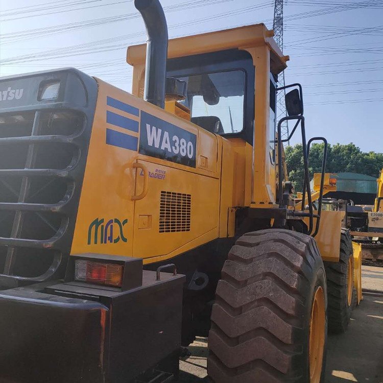 Komatsu WA320 used wheel loader