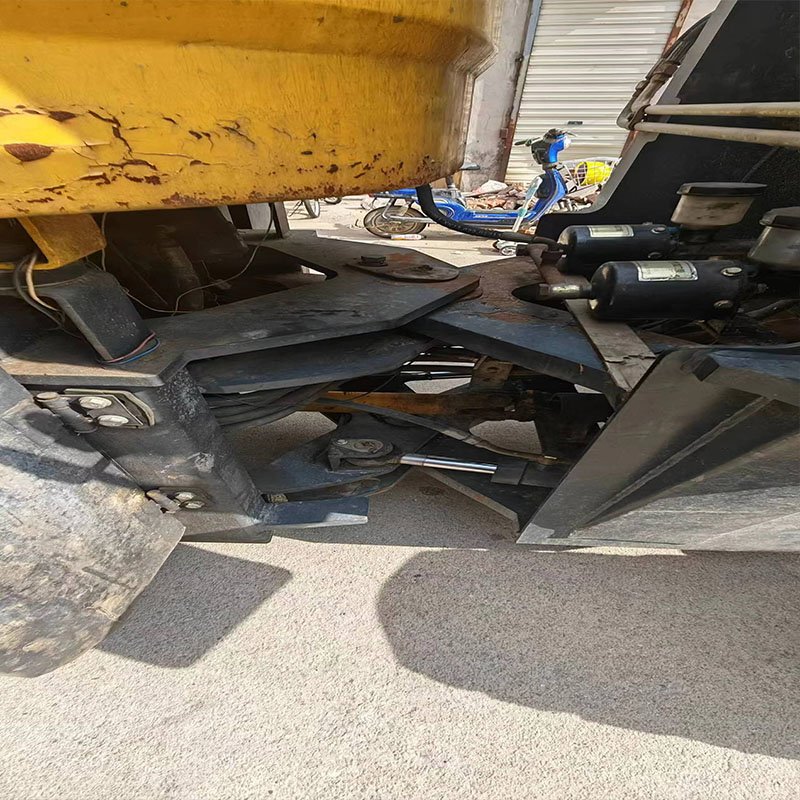 Wholesale of second-hand loaders from Chinese factories low-priced front wheel unloading used loaders