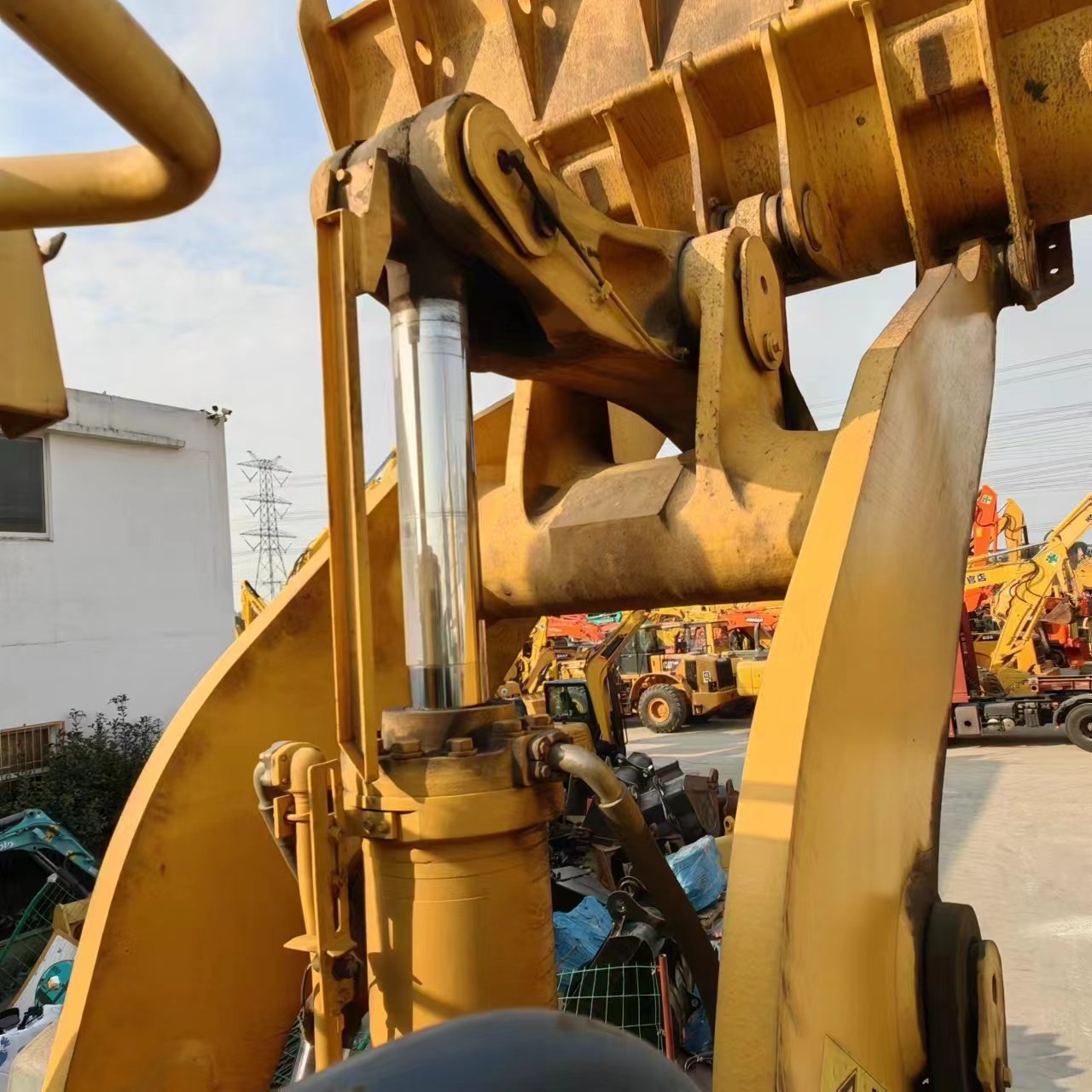 Used Loader Komatsu WA600-3 WA600 600 3 Original color Japan 2010 Model Year Powerful construction machinery high lifting power