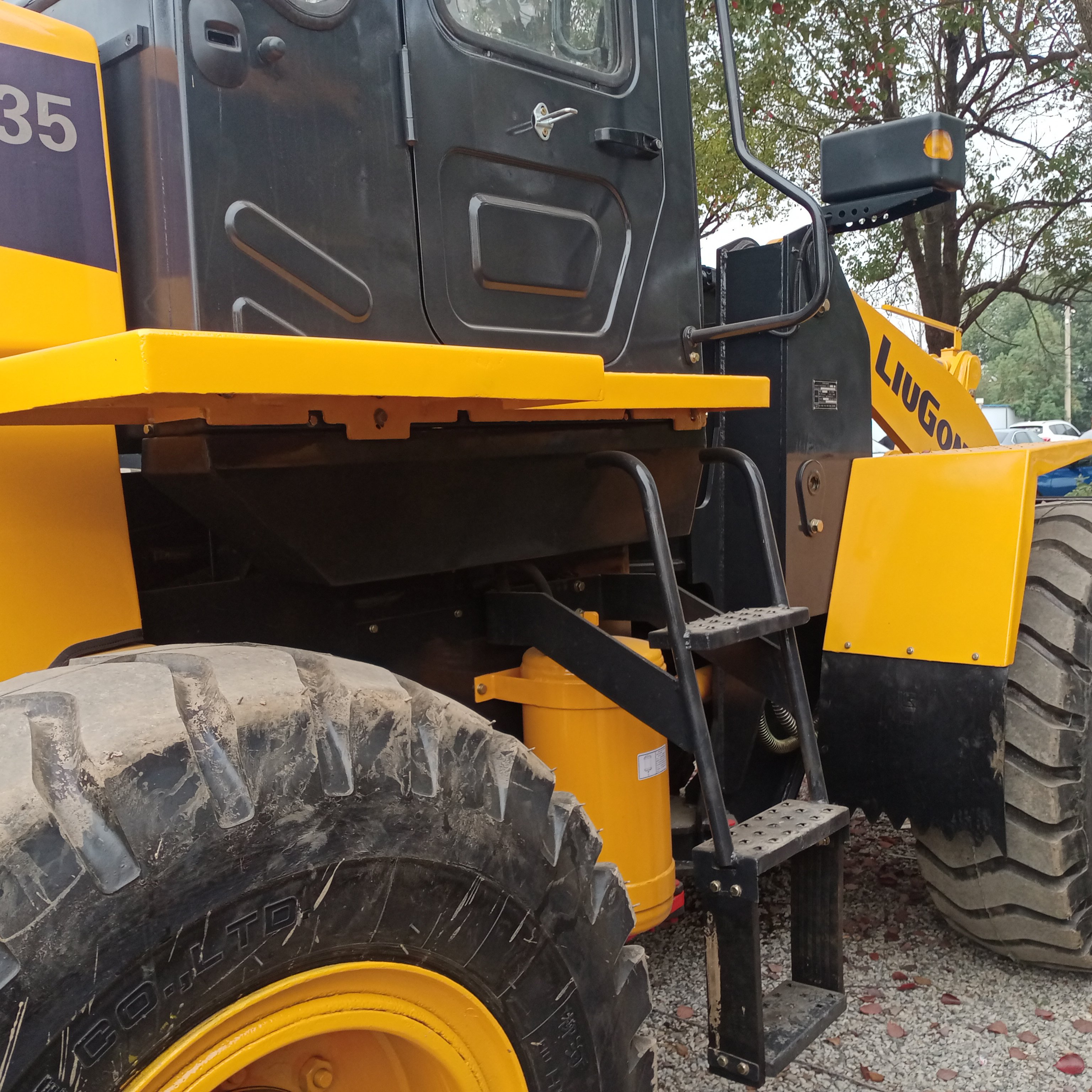 Liugong 3Ton Mini Skid Steer Loader CLG835H Used Front Loader with Yuchai Engine Core Pump Components for Backhoe Work