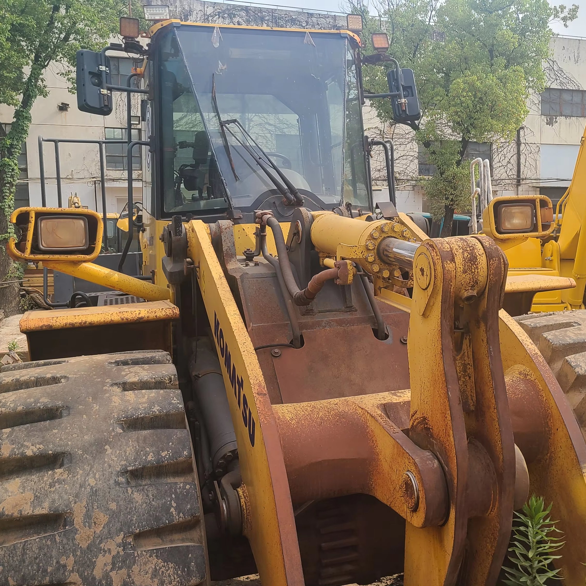 Used loader Komatsu WA470 Wheel Loader original color Japan 2014 Model Year heavy equipment construction machinery