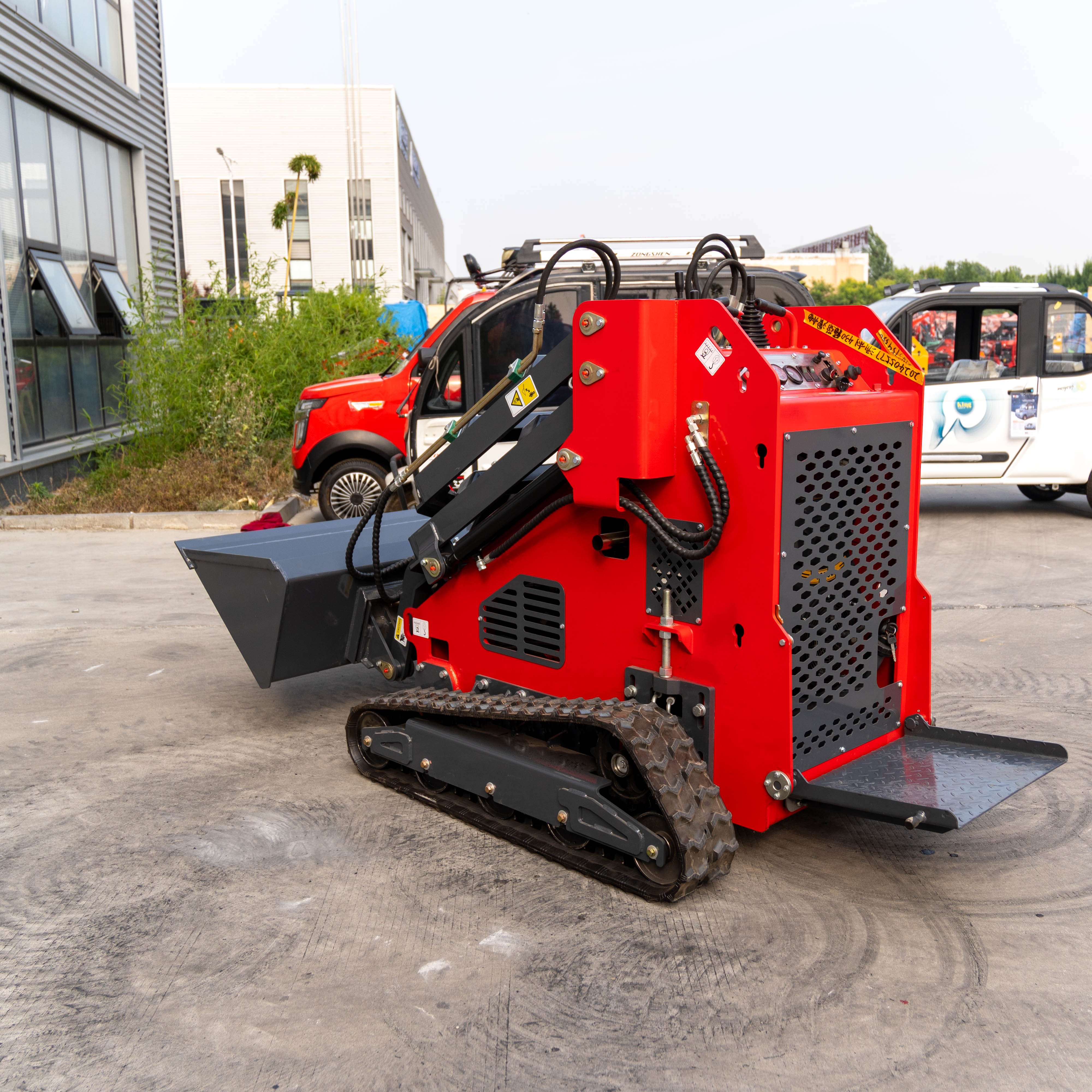 China mini skid steer loader small grapple rock bucket excavator wood grab grapple bucket for sale