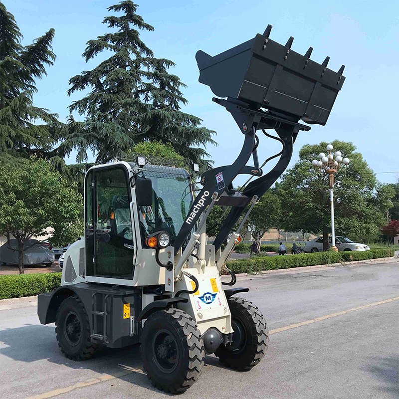 MACHPRO MLE808 THE CE-CERTIFIED MINI LOADER WITH 2350MM DUMP HEIGHT FOR ENHANCED REACH