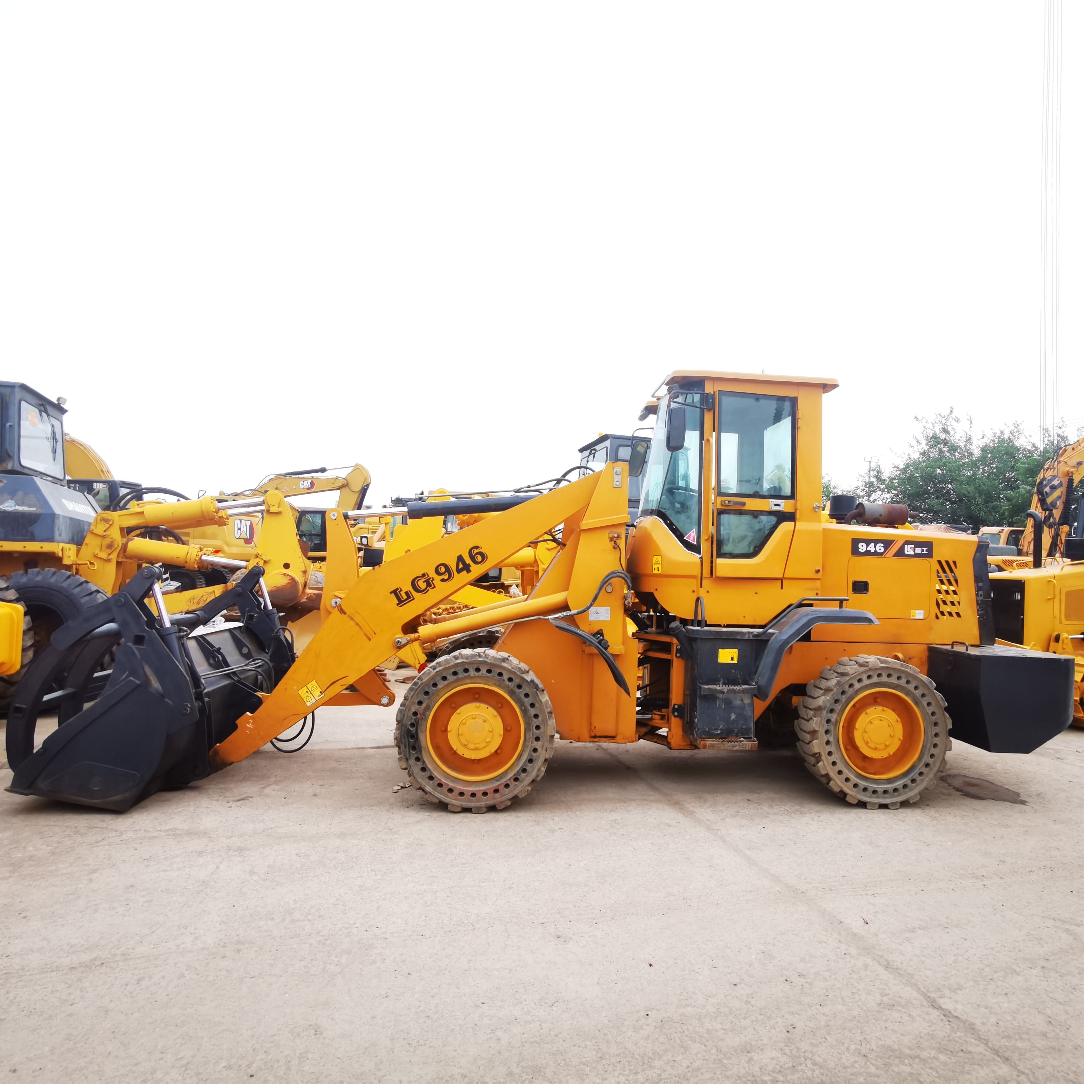 Used 12 Ton LG946 Mini Wheel Loader Yellow High Standard 118kw Front Loader Short Usage Farm Use Backhoe Loader Core Engine