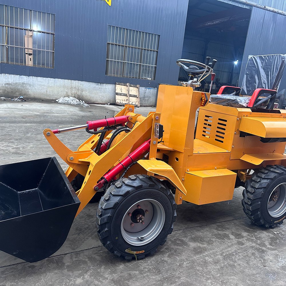 Euro5 EPA engine 600kg mini wheel loader compact diesel loader
