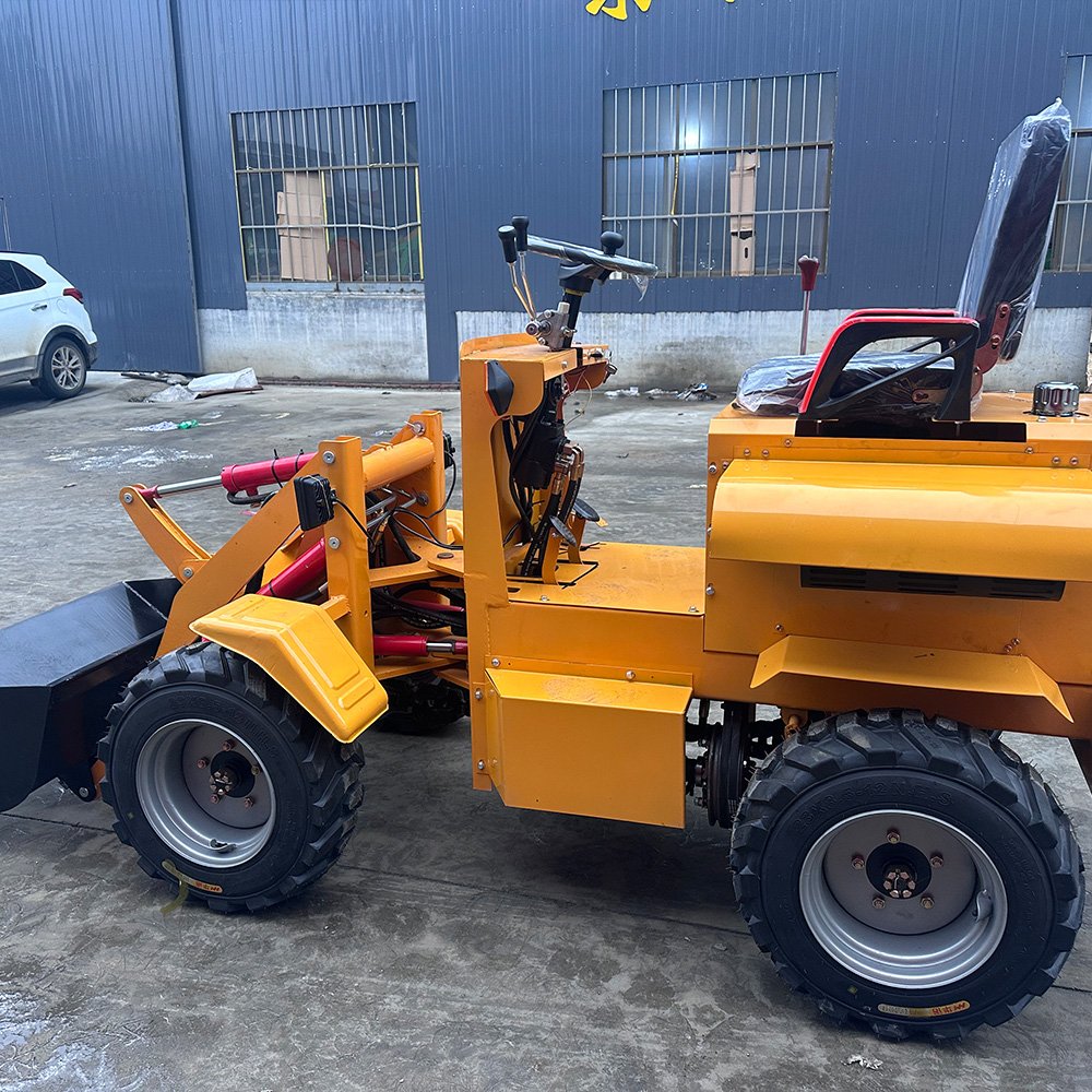 Euro5 EPA engine 600kg mini wheel loader compact diesel loader