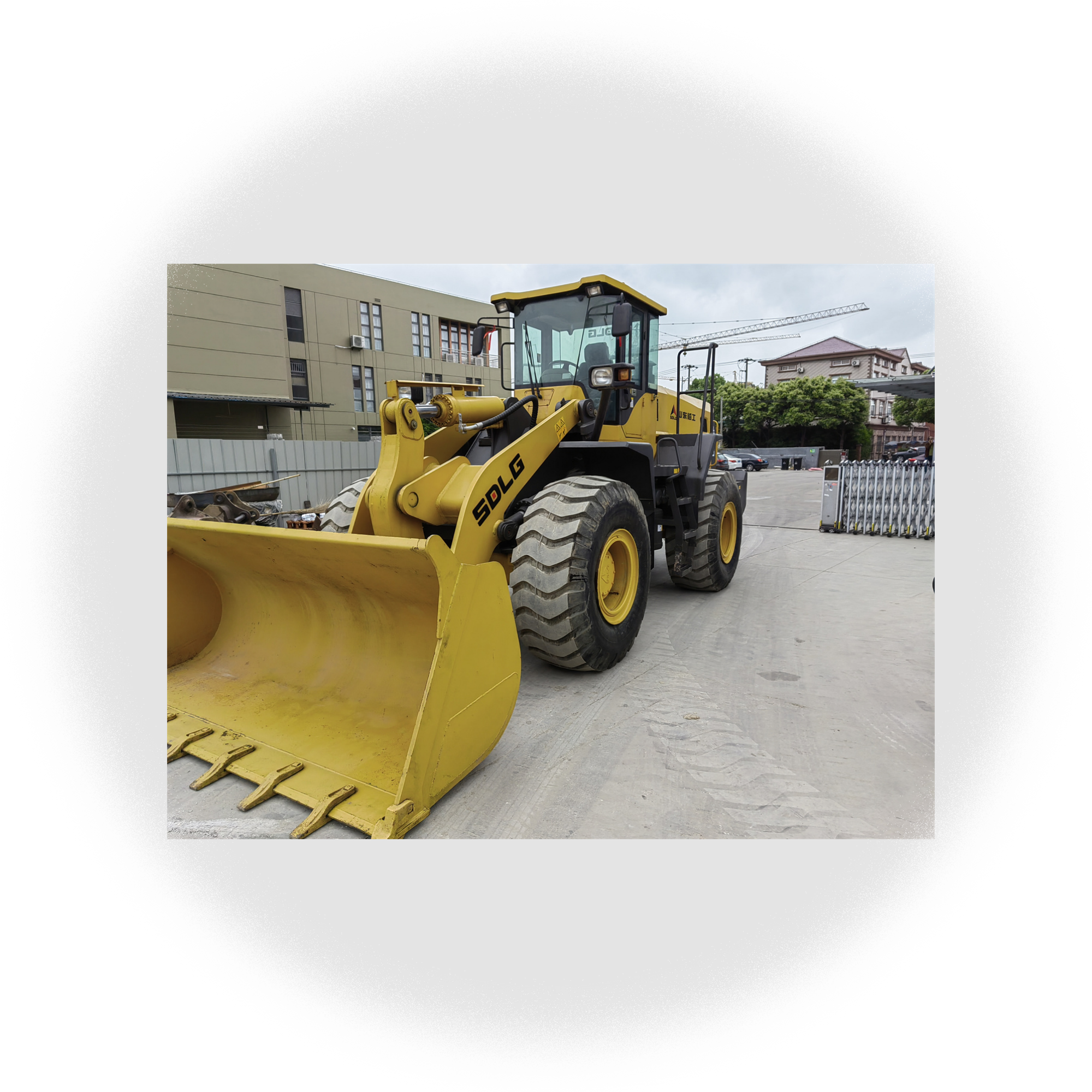 Large Front End Loader SDLG L956F 956 Multifunction Wheel Backhoe Loader Mud Pump Yellow Cummins 1 Set 2 Ton Original Engine
