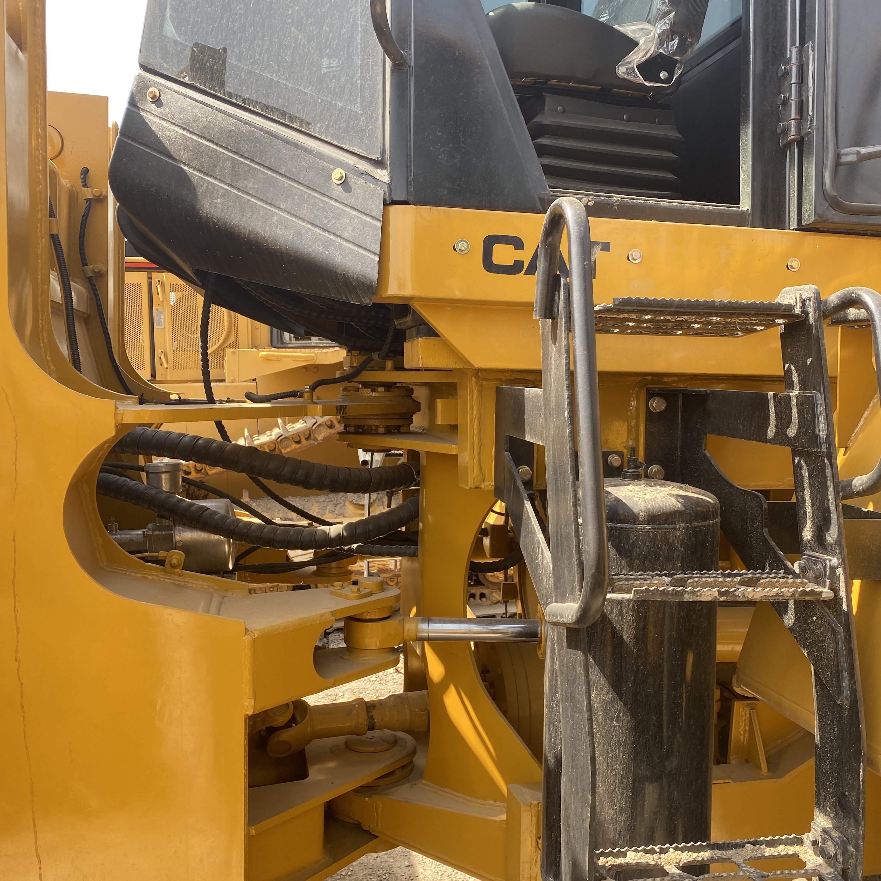 Almost New Original Japan used front loaders CAT966H 966G 966F hydraulic front end wheel loader in good Condition