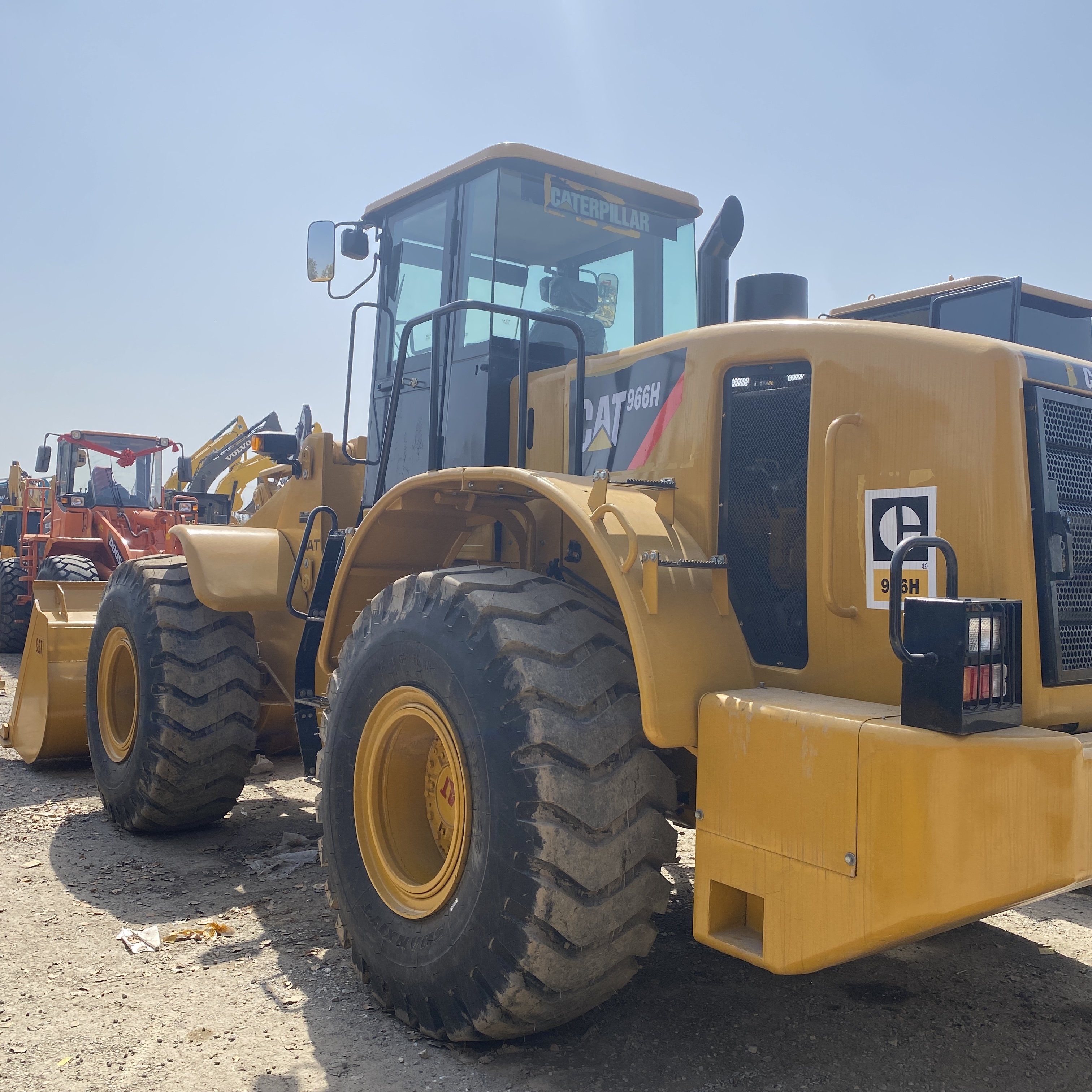 Almost New Original Japan used front loaders CAT966H 966G 966F hydraulic front end wheel loader in good Condition