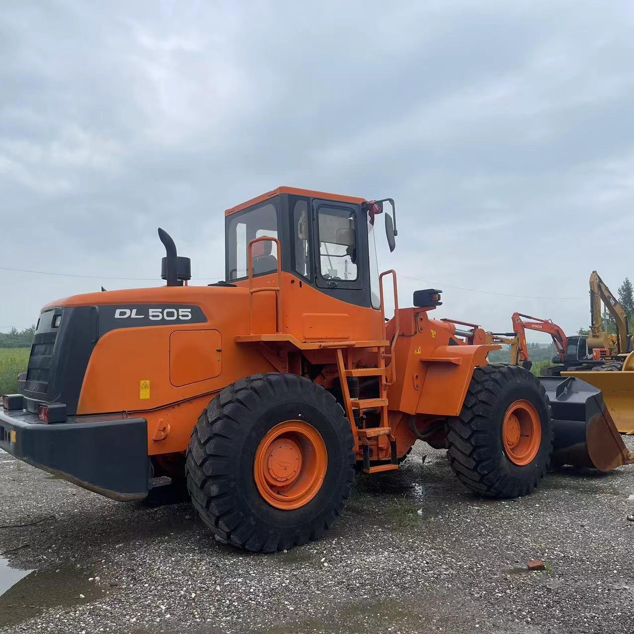 90%new Second-hand DOOSAN DL505 loader in stock original engine motor high quality low price oil consumption hot sale