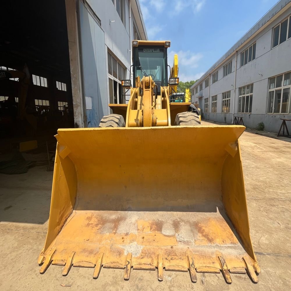 Used Caterpillar CAT966H Wheel Tractor Loader Good Condition Imported from Japan. 6 Ton Rated Load 2 Ton Load Gearbox