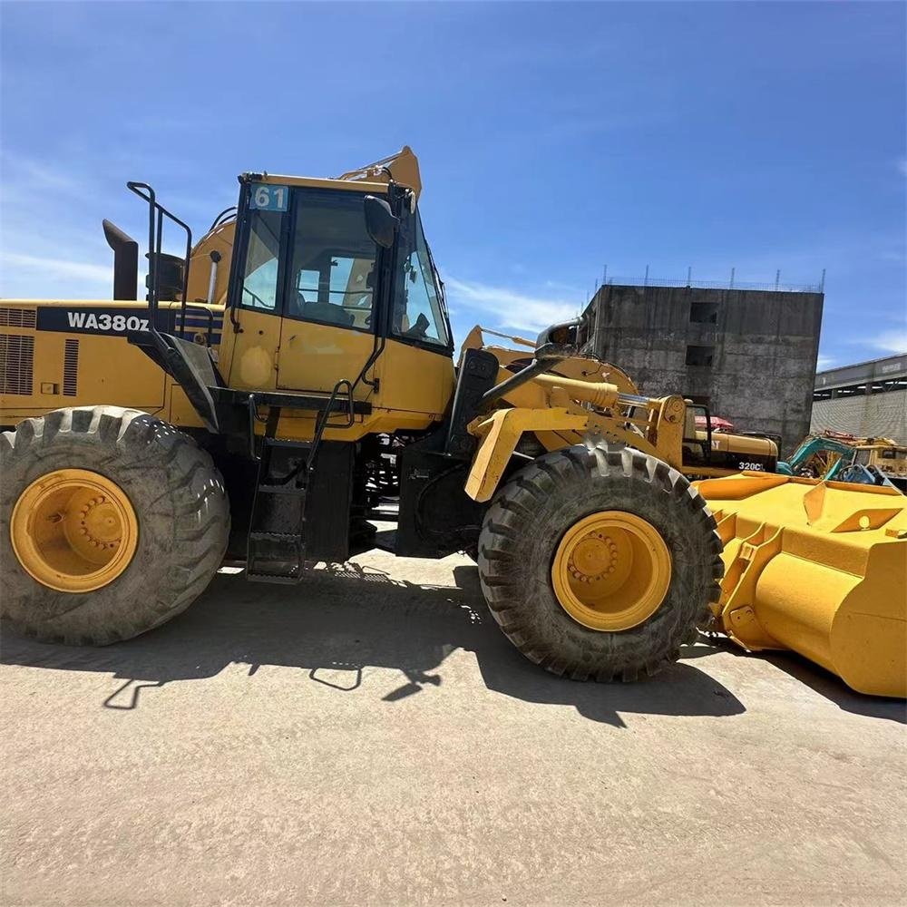 Japan Wheel loader Used Komatsu WA380-6 in stock Factory price high efficiency WA380 WA380z WA380-6 Loader