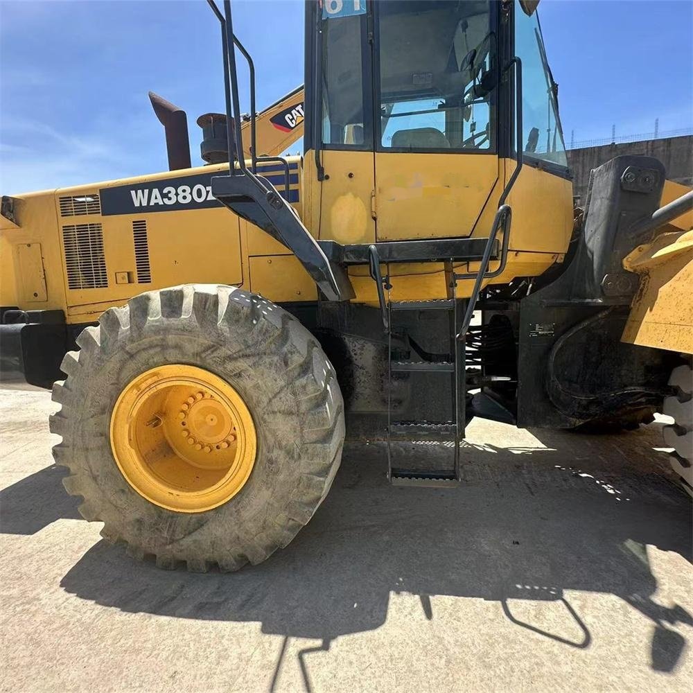 Japan Wheel loader Used Komatsu WA380-6 in stock Factory price high efficiency WA380 WA380z WA380-6 Loader