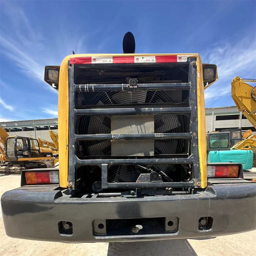 Japan Wheel loader Used Komatsu WA380-6 in stock Factory price high efficiency WA380 WA380z WA380-6 Loader