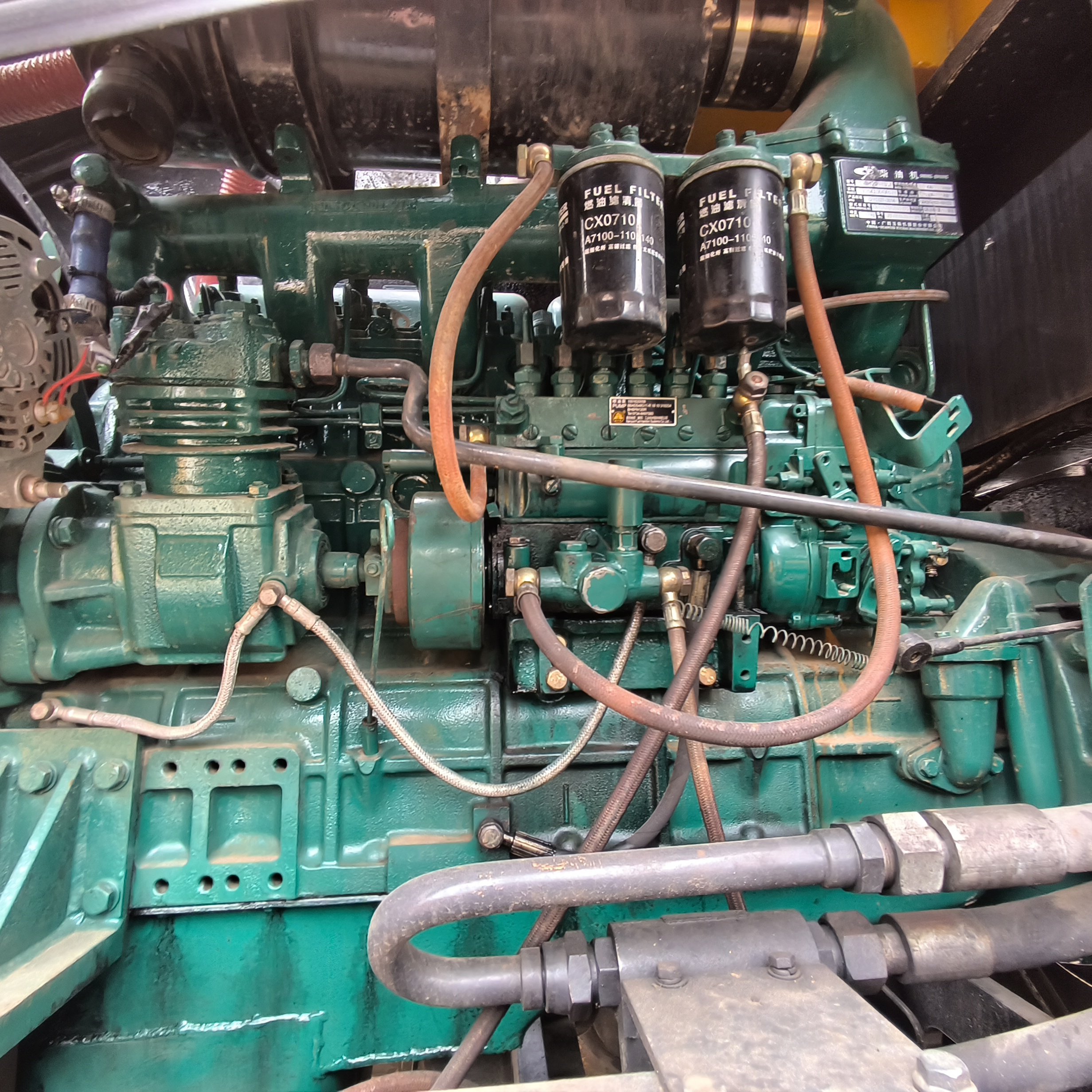 The used LiuGong CLG835 loader is available for sale in China. LiuGong's 3-ton loader has strong power