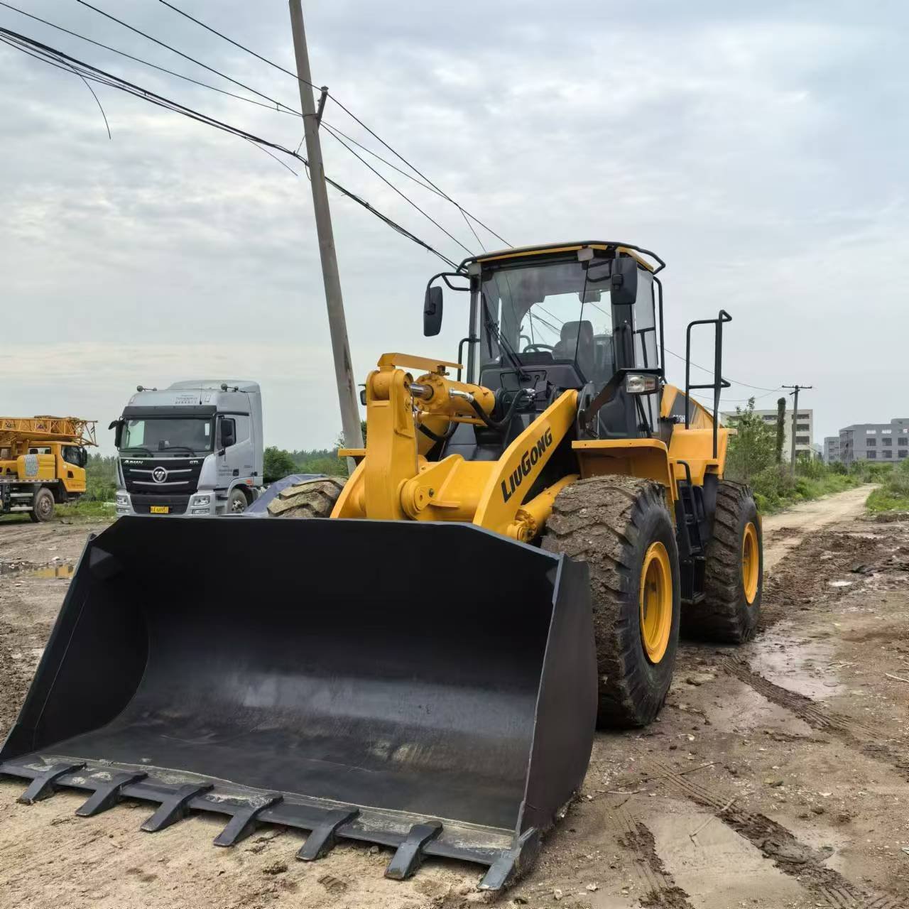 Excellent Condition Used LiuGong 856H Loaders in Low Working Hours LIUGONG 856h 4 Wheel Loaders secondhand Construction Machine