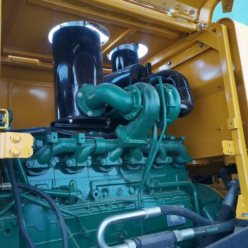 Used Cummins Core Pump Backhoe Loader Essential Road Engineering Machinery for Mechanical Engineering Equipment