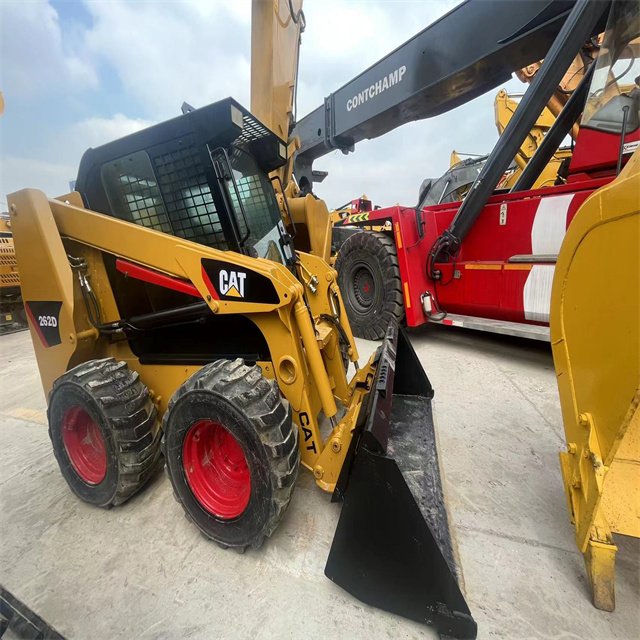 Used Bobcat caterpillar Mini Skid Steer Loader Cat 246B in Good Condition with Core Components Engine Motor Pump Gearbox Bearing