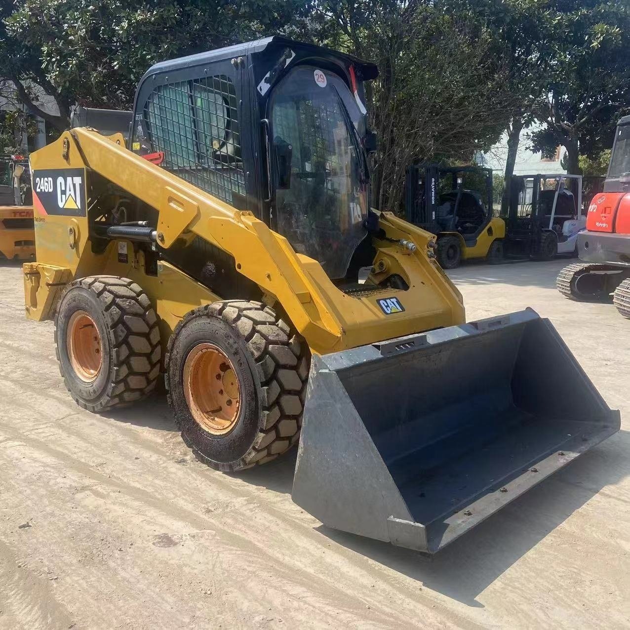 factory direct supplier caterpillar 246d mini used skid steer cat 246 272 hydraulic used self loaders for sale