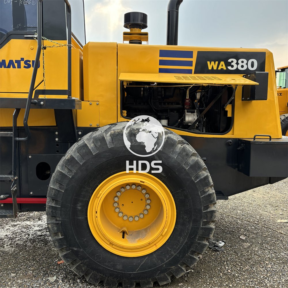 Used Japanese Komatsu wheel loader WA380-6 WA380-5 WA380-3, tractors 4x4 with loader WA380 mini loaders Komatsu WA600 price low