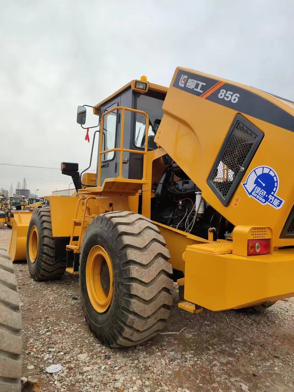The used loaders 5 ton Liugong CLG856 with strong power and reliable performance is selling well in Bangladesh