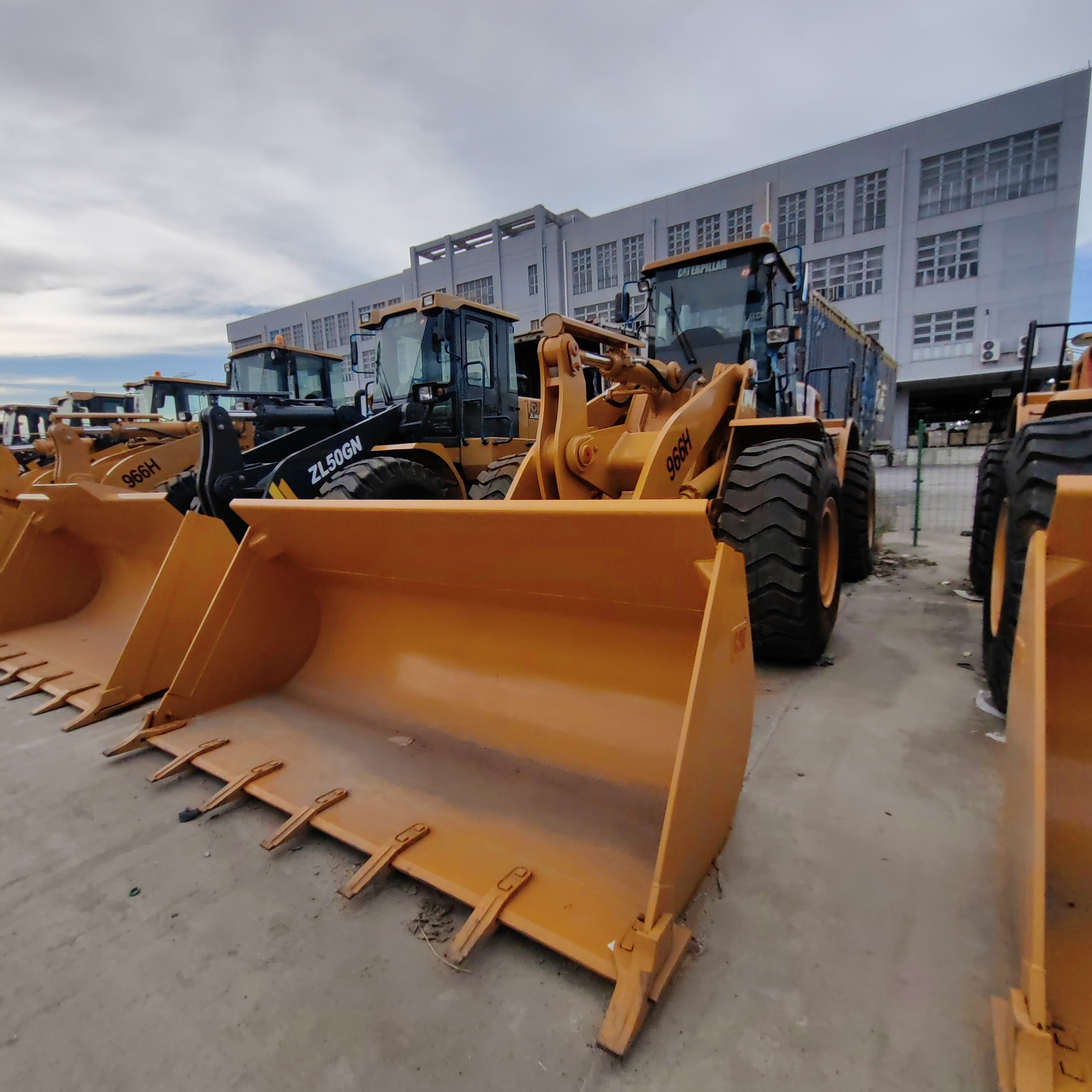 Caterpillar used loaders. Caterpillar track loaders. CAT966H CAT938H CAT988H CAT994K CAT950GC CAT966G CAT980H